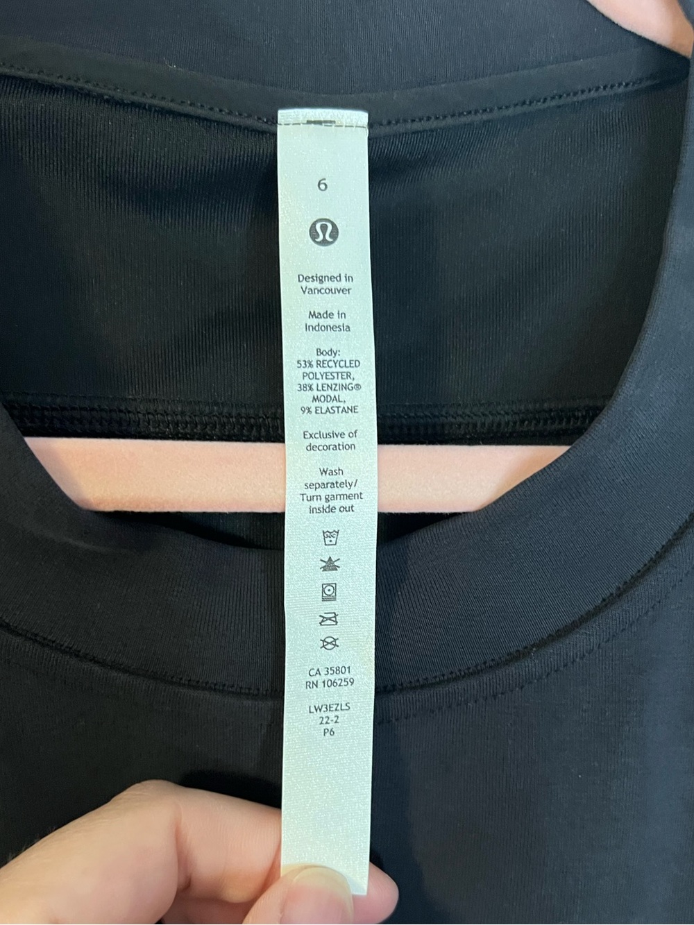 #875 NWT Lululemon Softstreme Perfectly Oversized Cropped Crew Black 6 - Picture 4 of 5